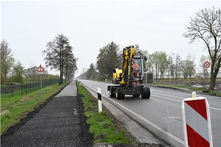 Arbeiten an der B 72 zwischen Marienhafe und Georgsheil gestartet
